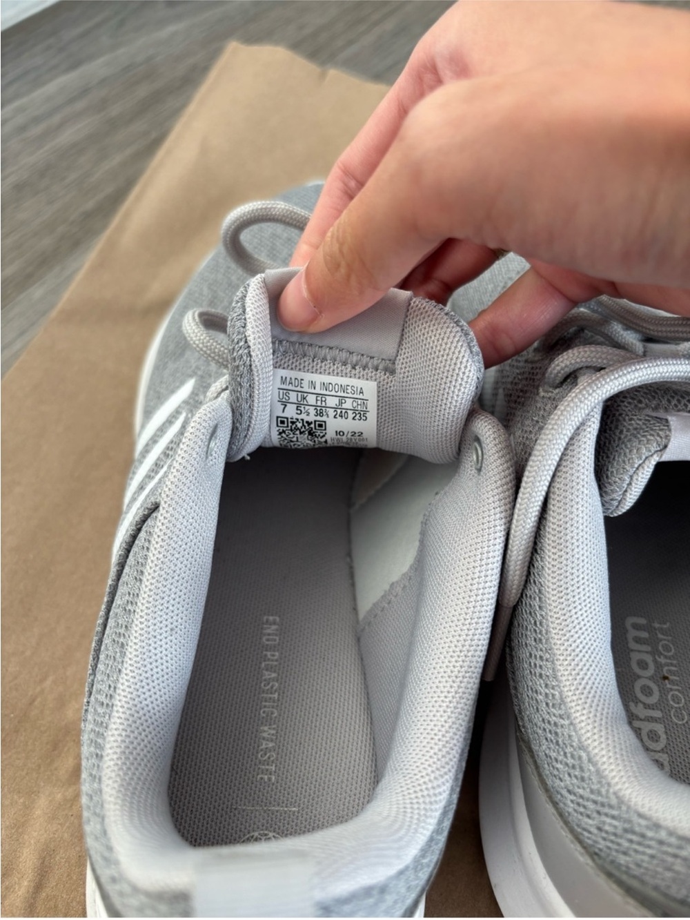Adidas Women Gray Sneakers with White Stripes - Picture 5 of 5